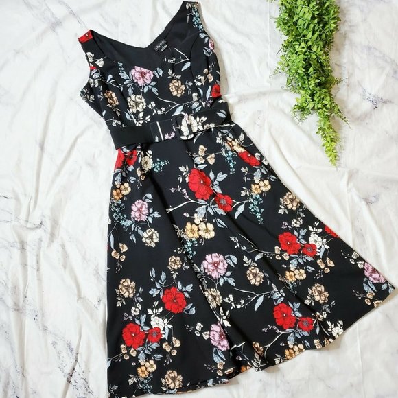 City Chic Black Climbing Floral V-Neck Fit & Flare Tea Length Midi Dress XS 14 - Picture 1 of 7